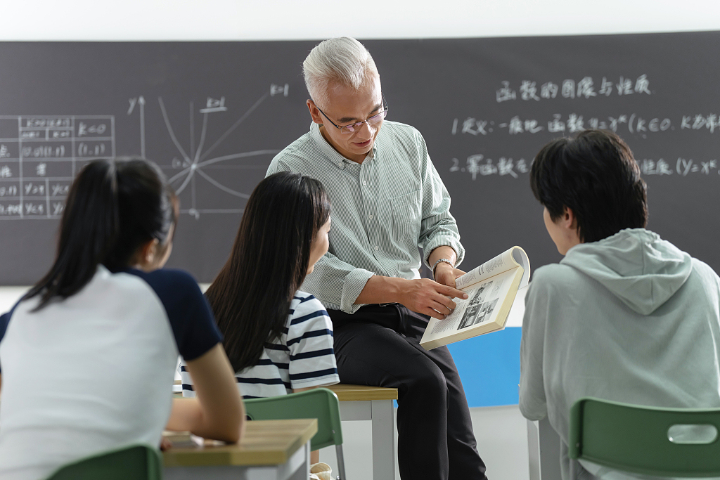 “贵校的师资力量如何？”